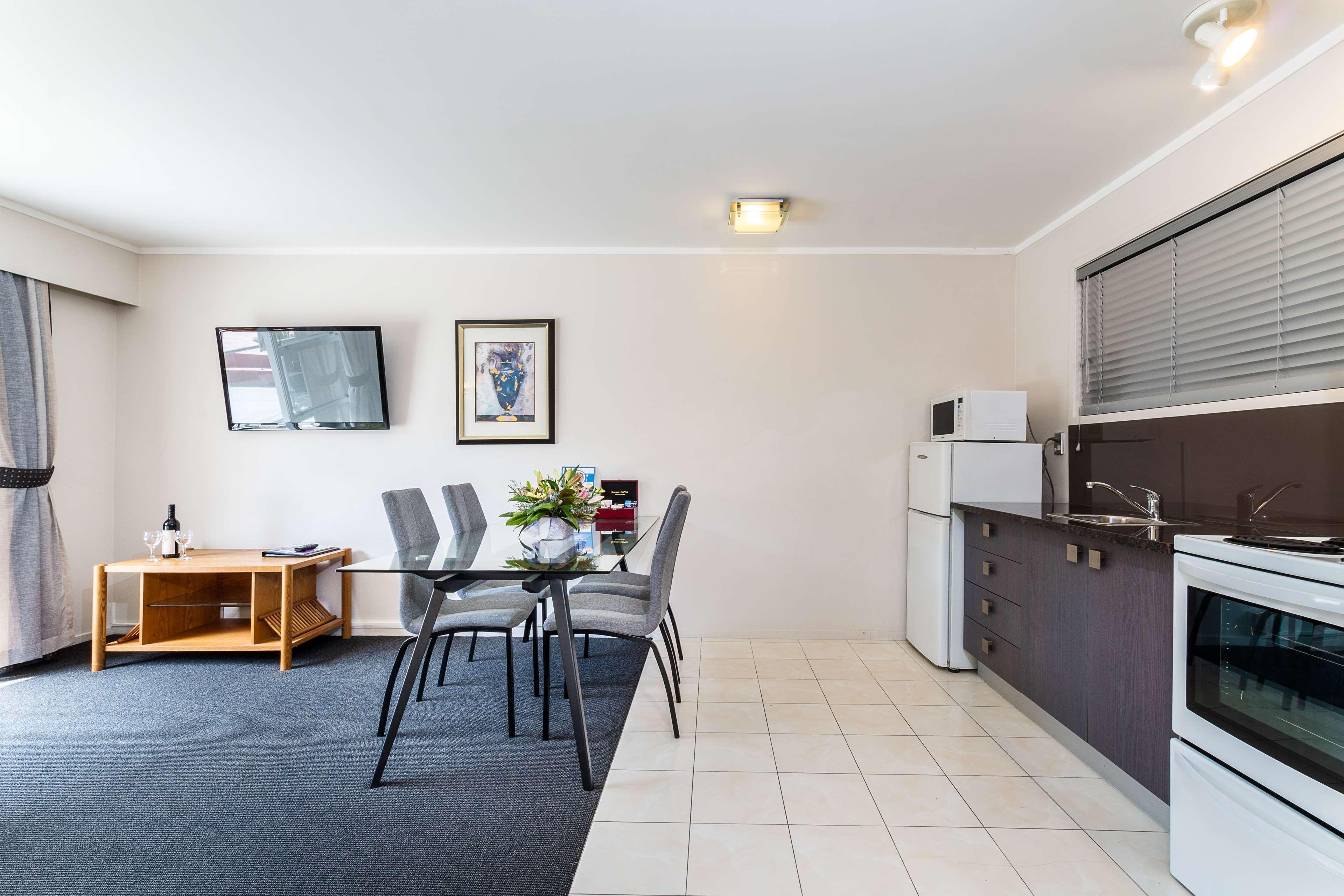 אוקלנד Best Western Newmarket Inn & Suites מראה חיצוני תמונה