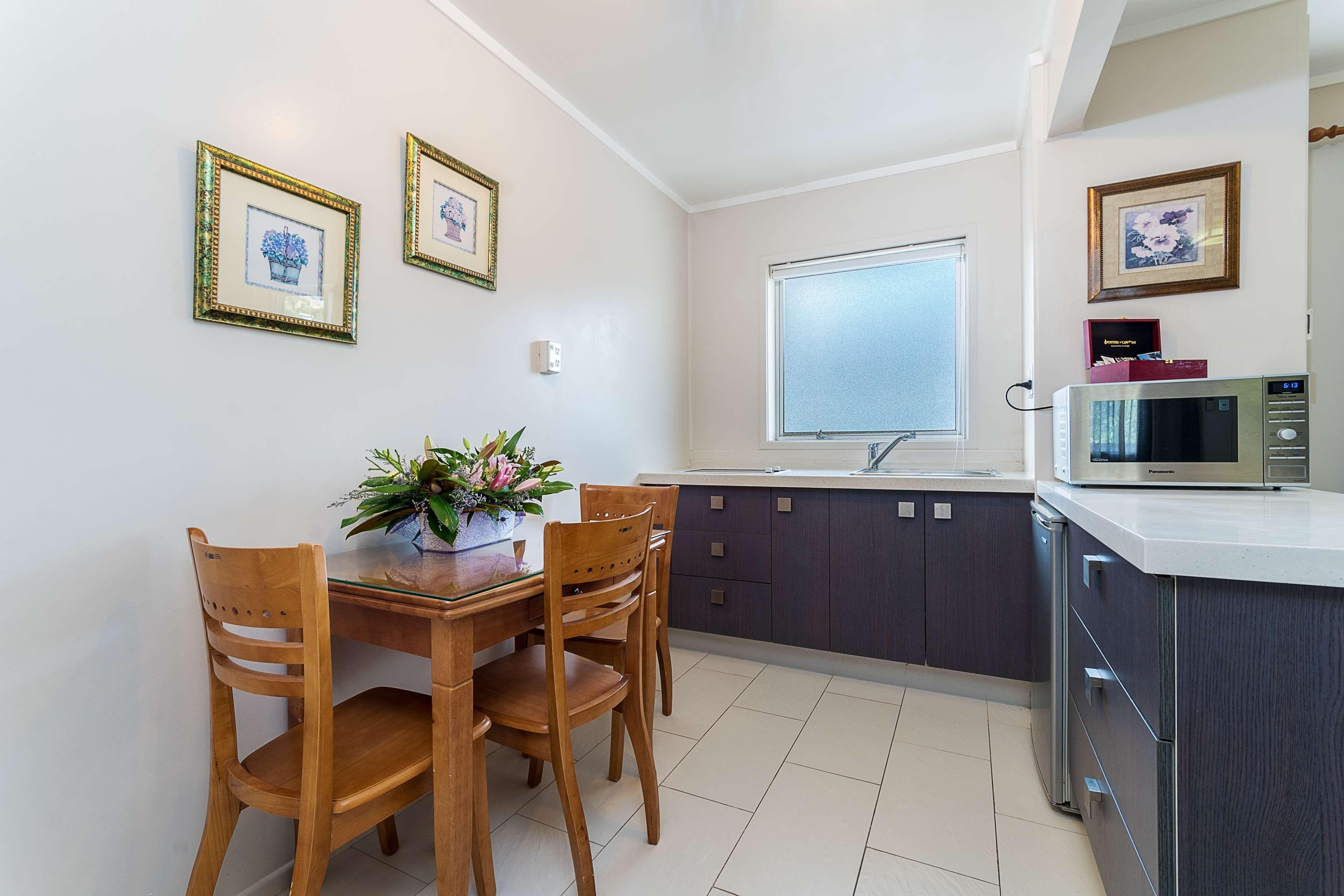 אוקלנד Best Western Newmarket Inn & Suites מראה חיצוני תמונה
