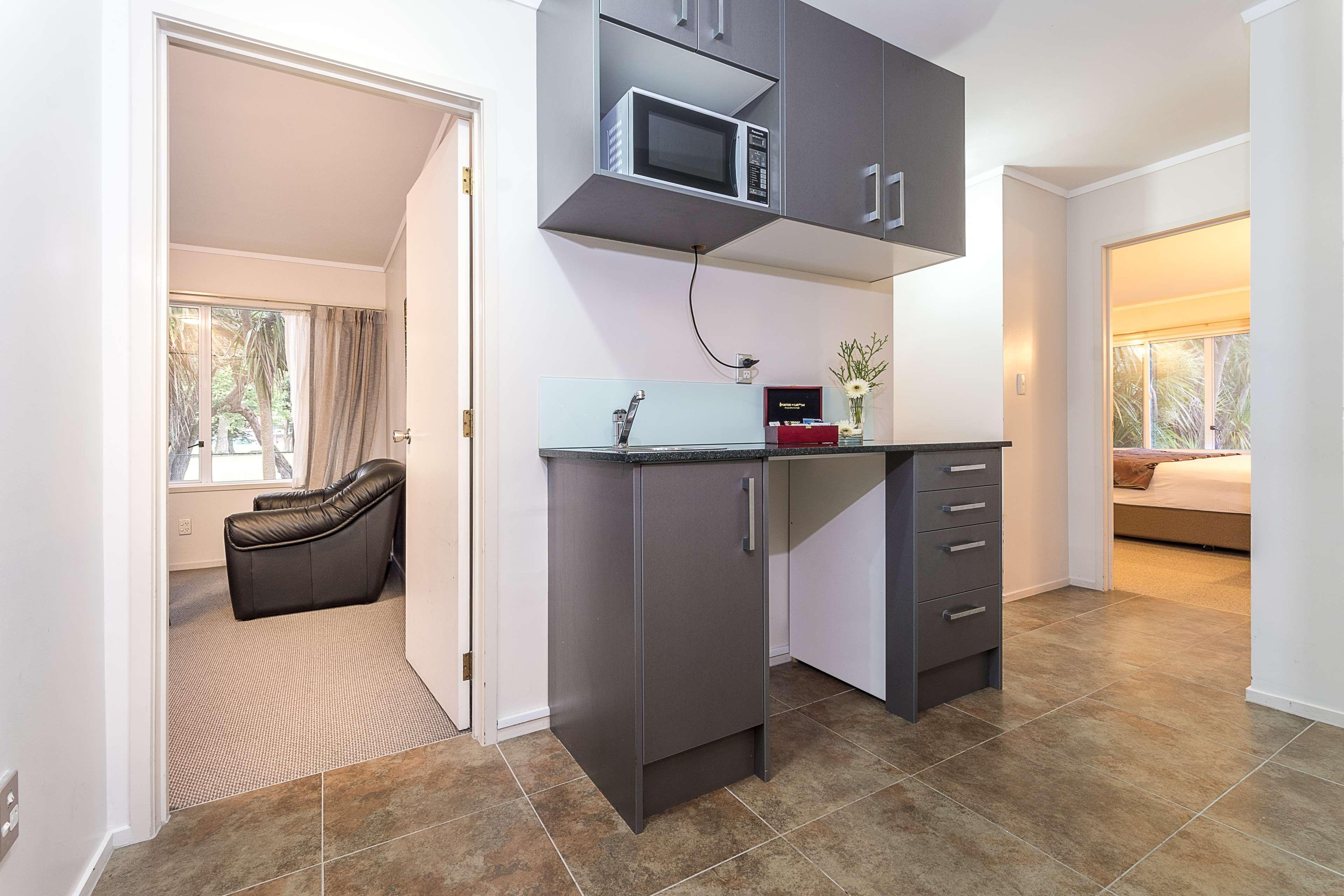אוקלנד Best Western Newmarket Inn & Suites מראה חיצוני תמונה