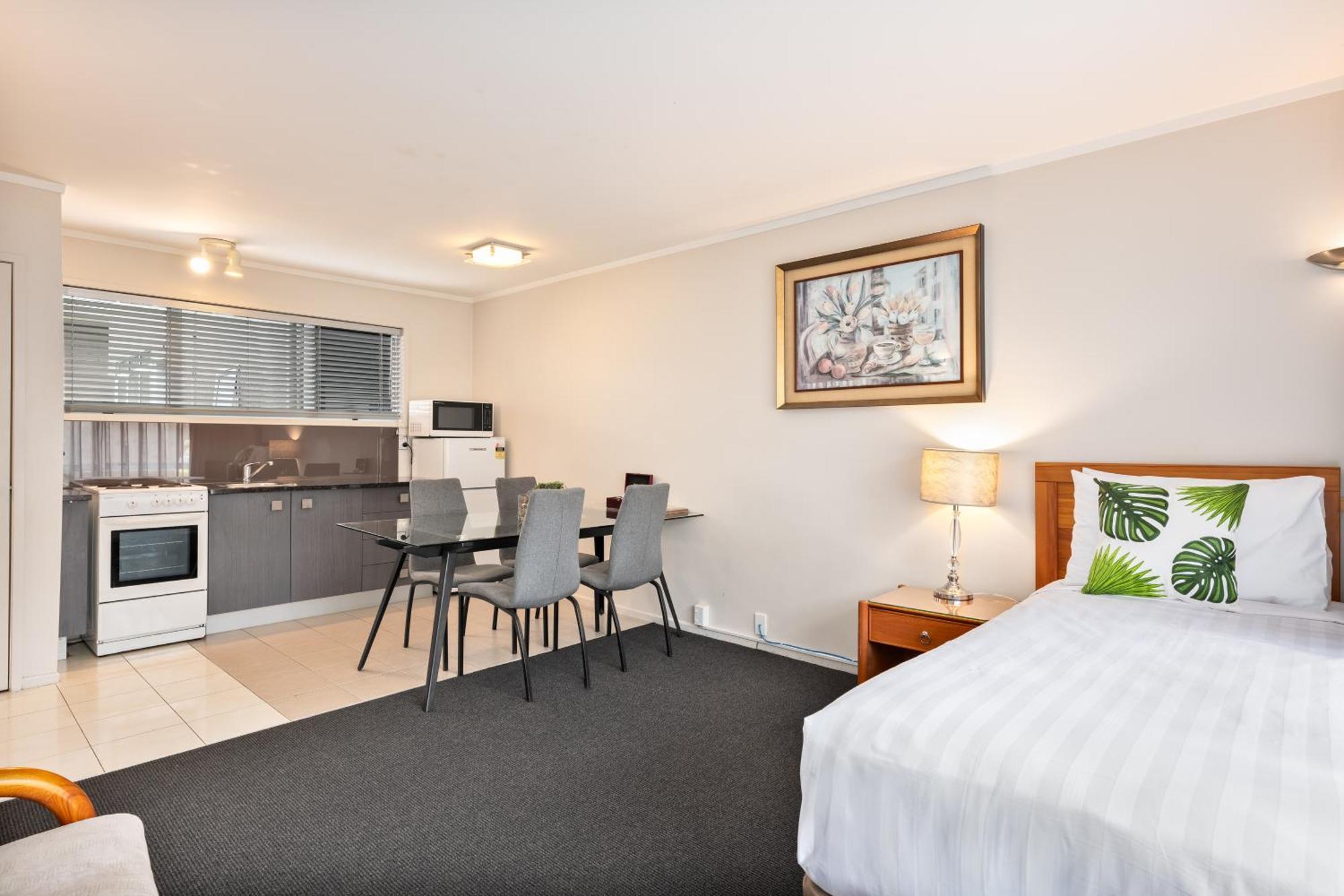 אוקלנד Best Western Newmarket Inn & Suites מראה חיצוני תמונה