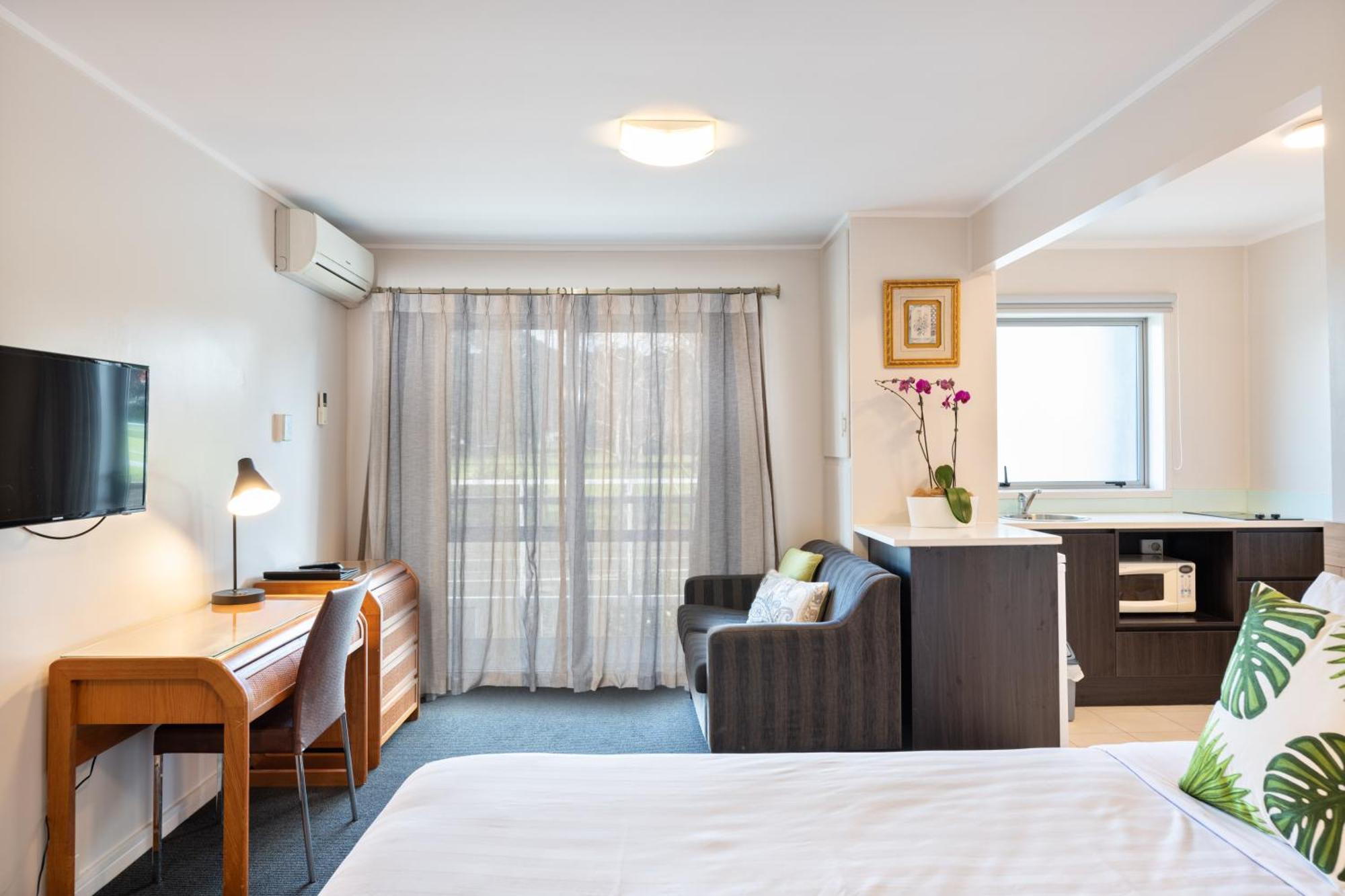 אוקלנד Best Western Newmarket Inn & Suites מראה חיצוני תמונה