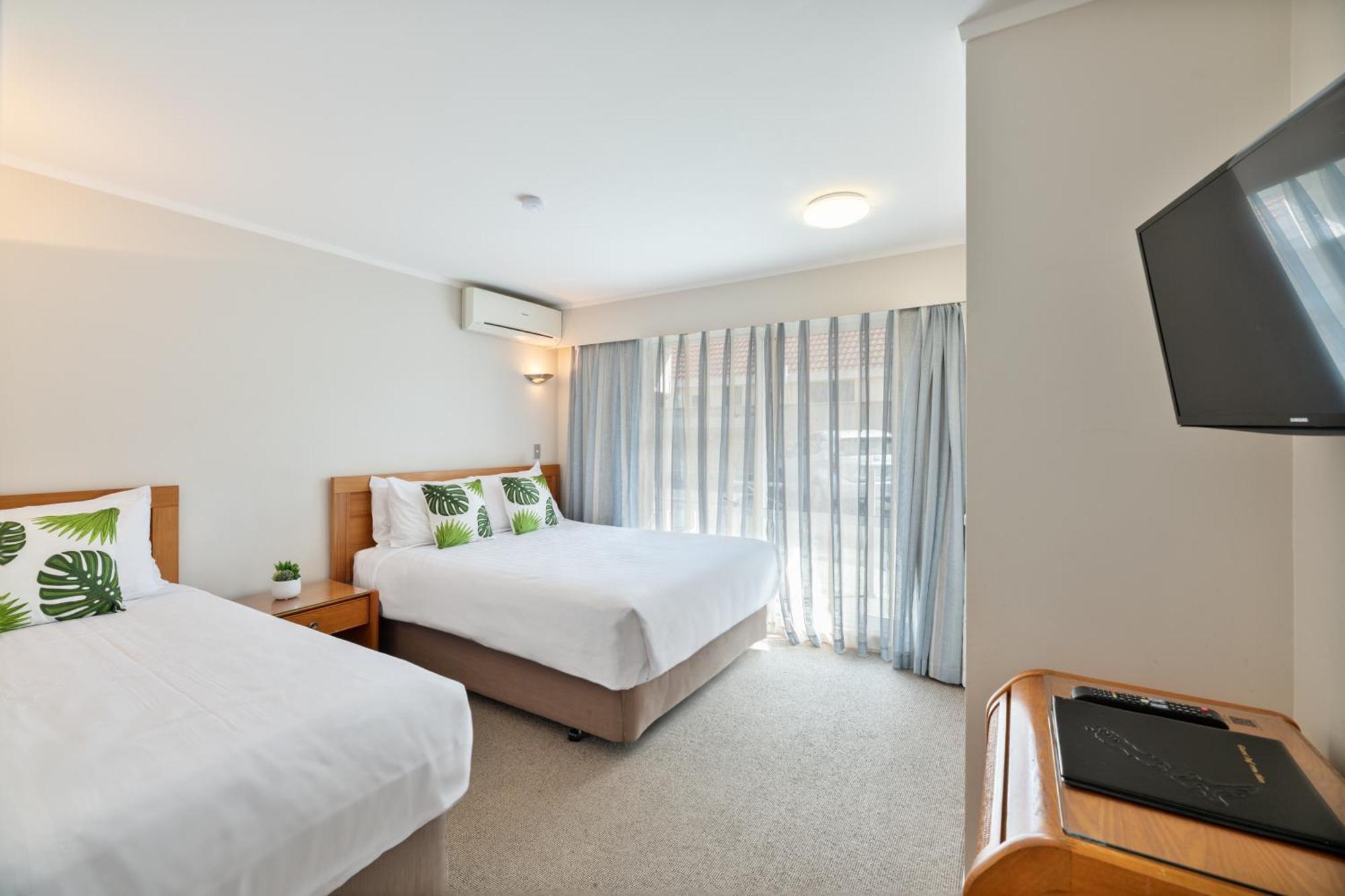 אוקלנד Best Western Newmarket Inn & Suites מראה חיצוני תמונה